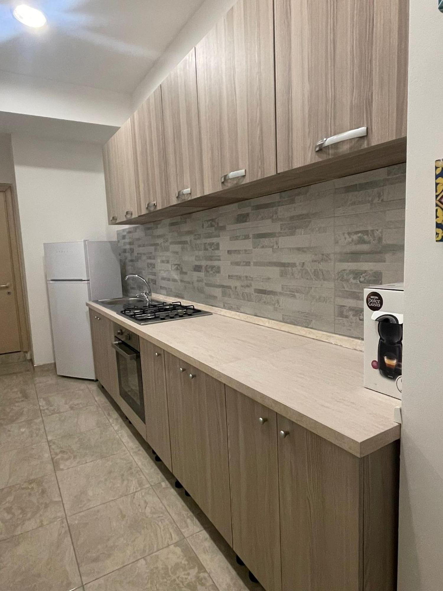 71 Apartment Katánie Exteriér fotografie